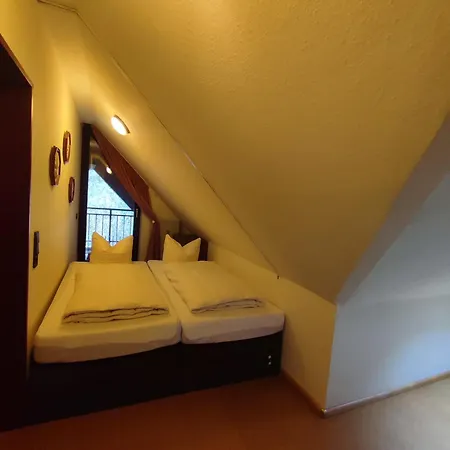 Panorama Oase Ferienwohnung Mit Blick Auf Mosel Und Reichsburg Cochem Exterior photo