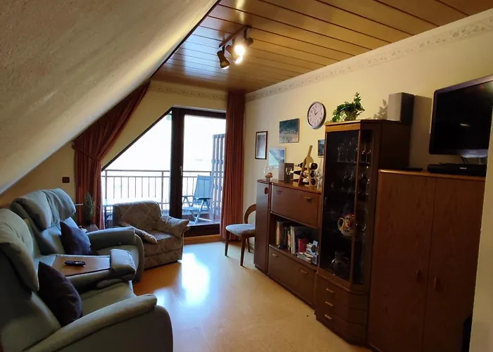 Panorama Oase Ferienwohnung Mit Blick Auf Mosel Und Reichsburg