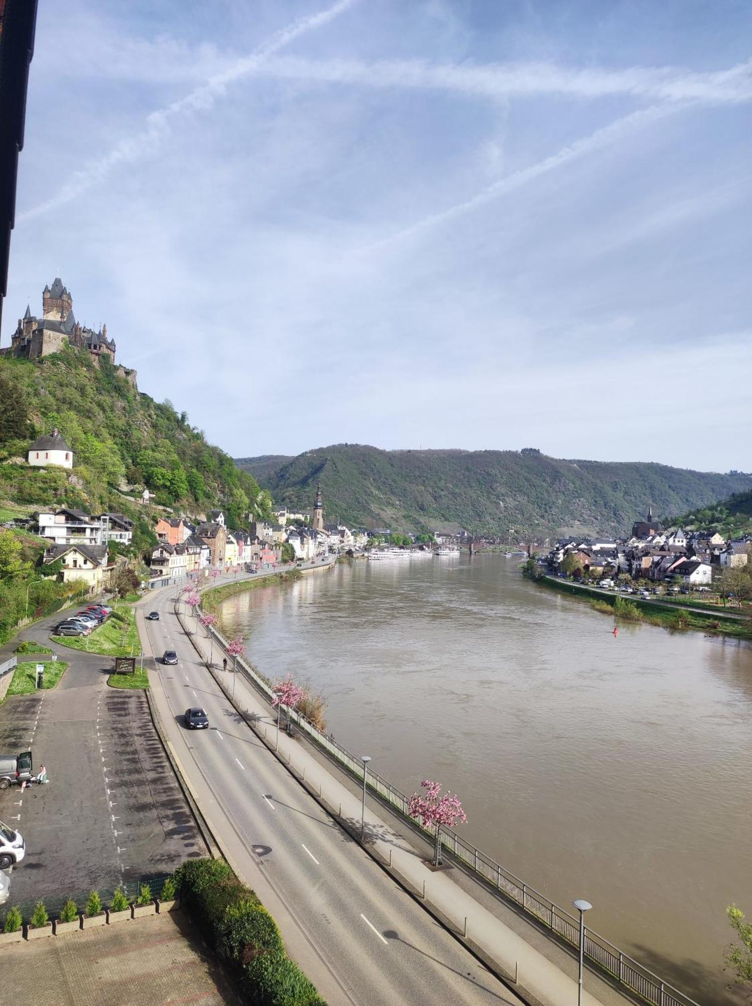 Apartment Panorama Oase Mit Blick Auf Mosel Und Reichsburg *